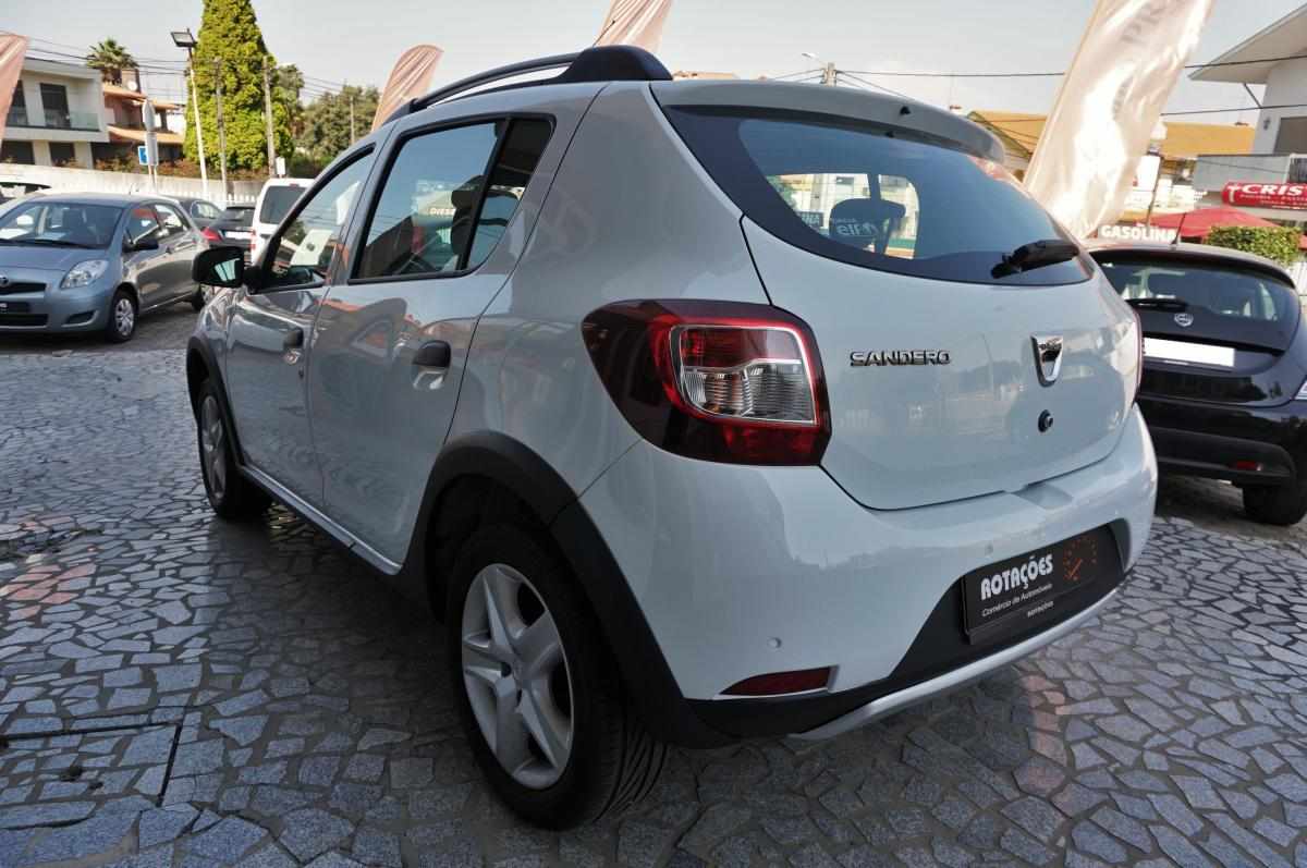dacia-sandero-0-9-tce-2015-gasolina-900cc