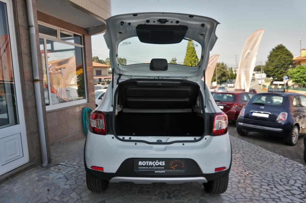 dacia-sandero-0-9-tce-2015-gasolina-900cc