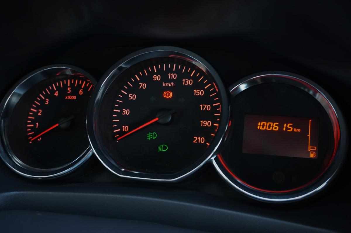 dacia-sandero-0-9-tce-2015-gasolina-900cc