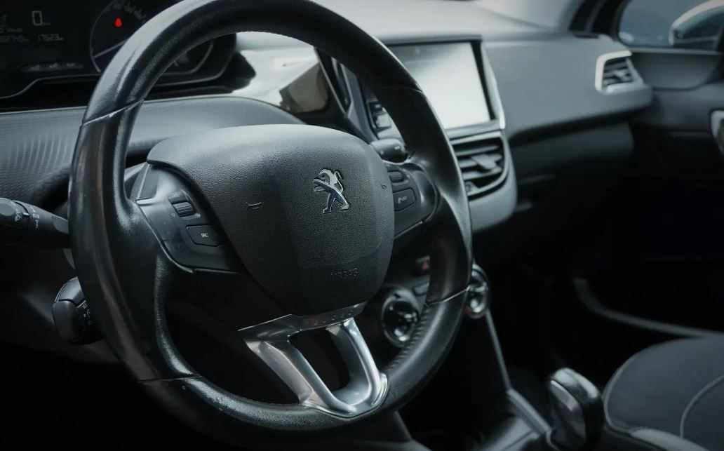 peugeot-208-2016-diesel-1560cc