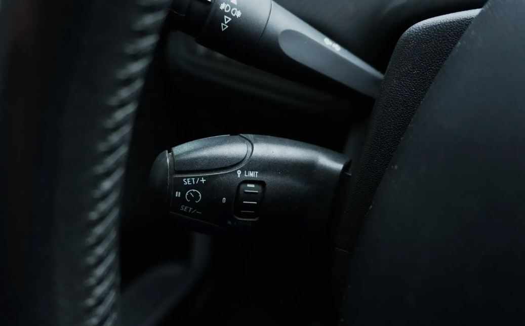 peugeot-208-2016-diesel-1560cc