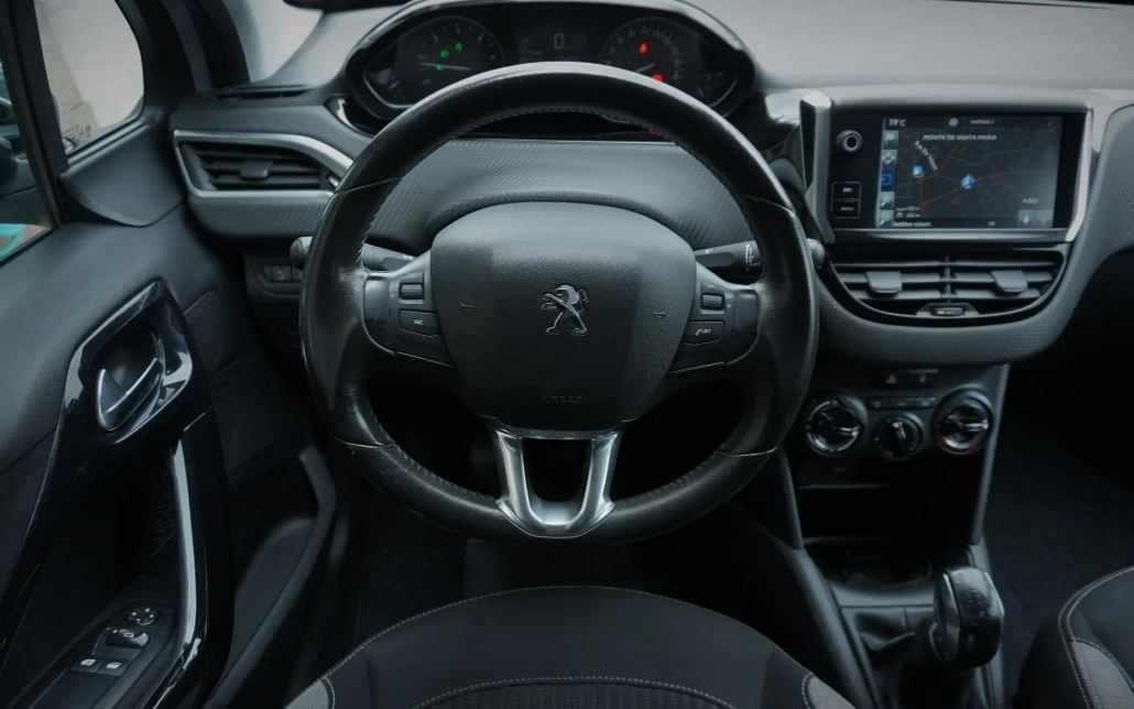 peugeot-208-2016-diesel-1560cc