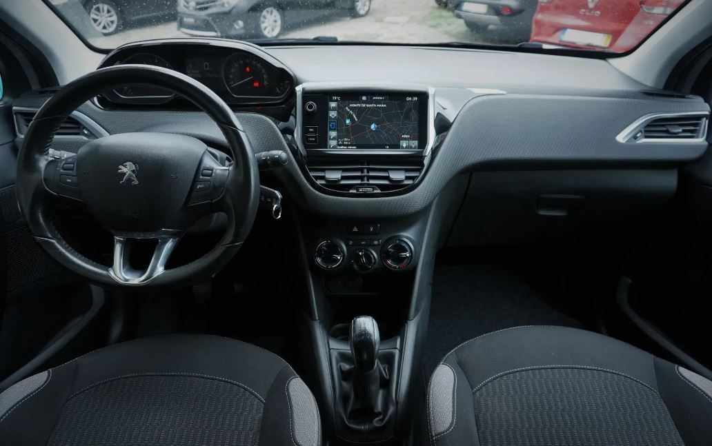 peugeot-208-2016-diesel-1560cc