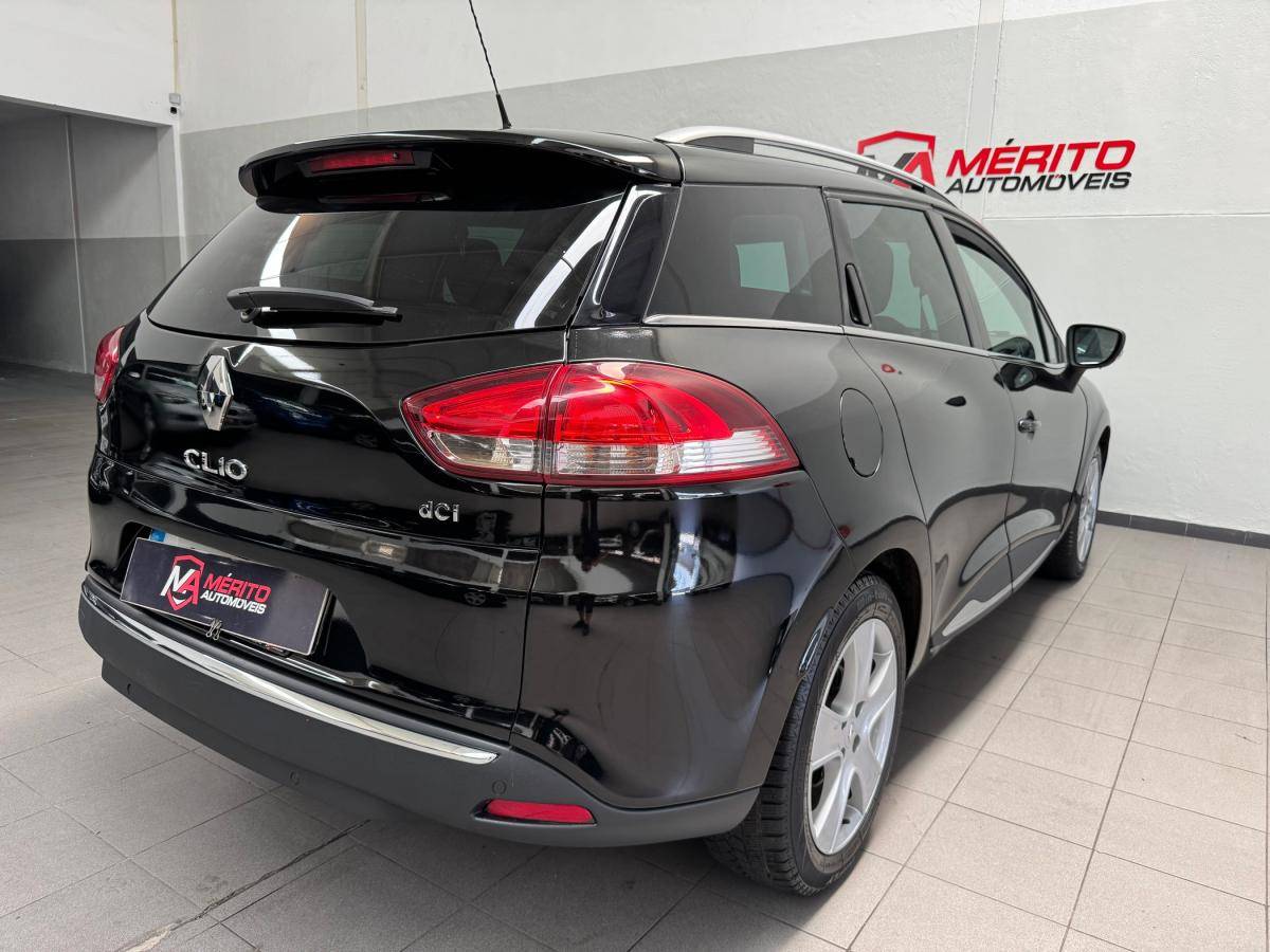 renault-clio-sport-tourer-2014-diesel-1461cc