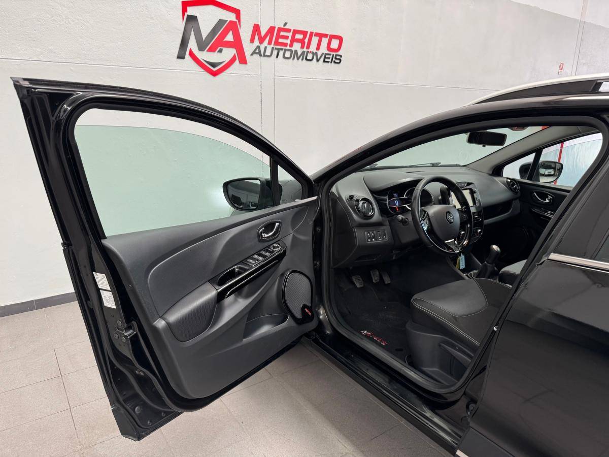 renault-clio-sport-tourer-2014-diesel-1461cc