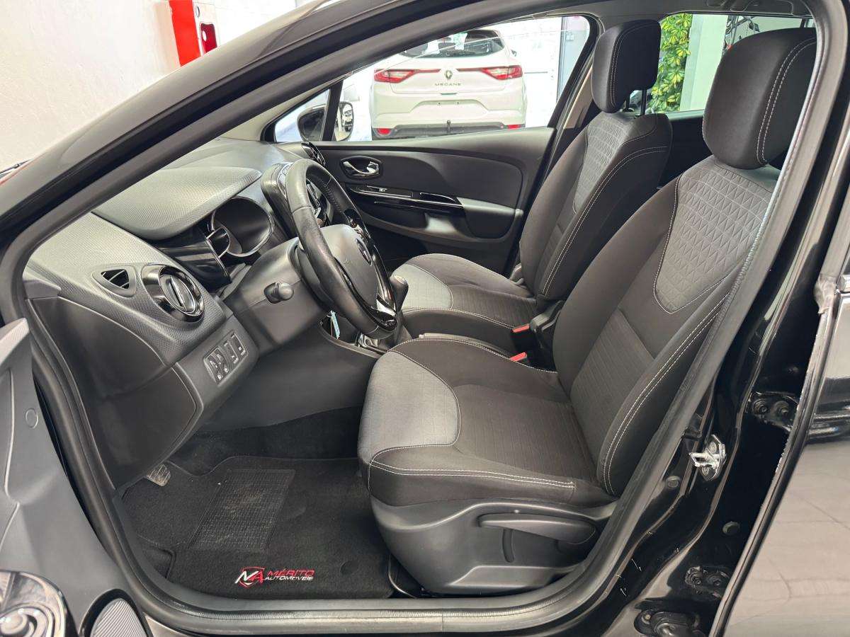renault-clio-sport-tourer-2014-diesel-1461cc
