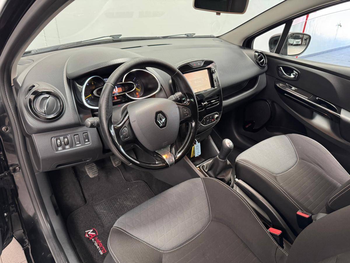 renault-clio-sport-tourer-2014-diesel-1461cc
