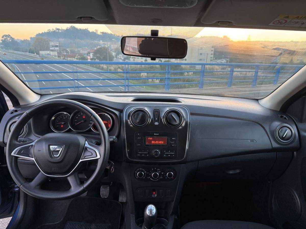 dacia-sandero-2018-gasolina-999cc
