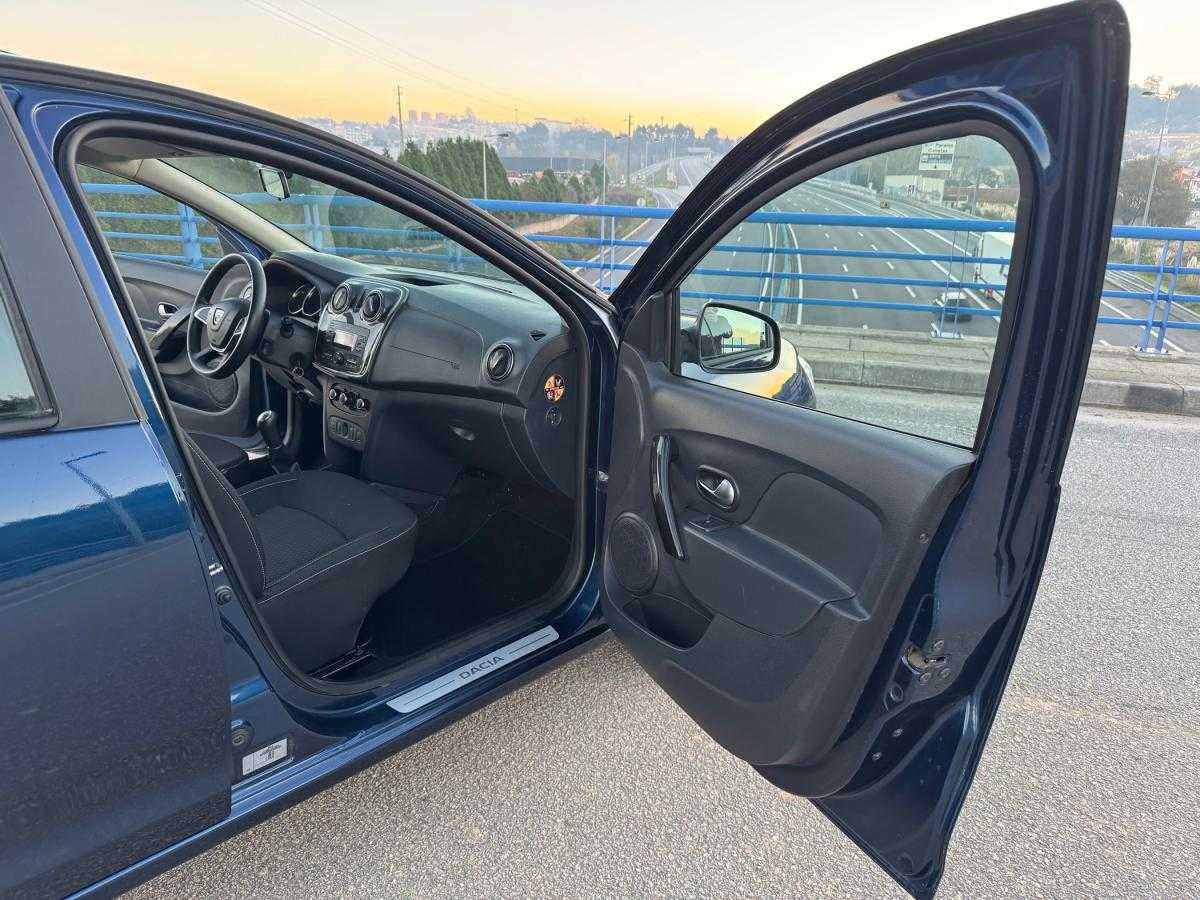 dacia-sandero-2018-gasolina-999cc