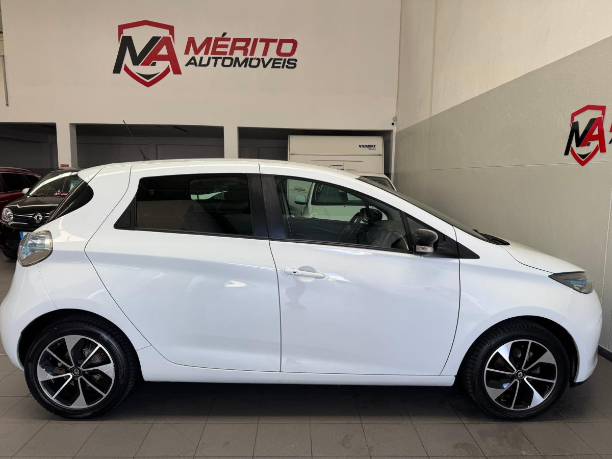 renault-zoe-2018-eletrico-0cc