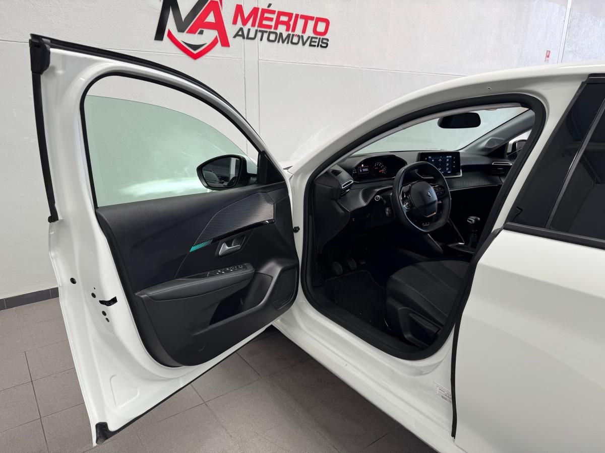 peugeot-208-2021-gasolina-1199cc