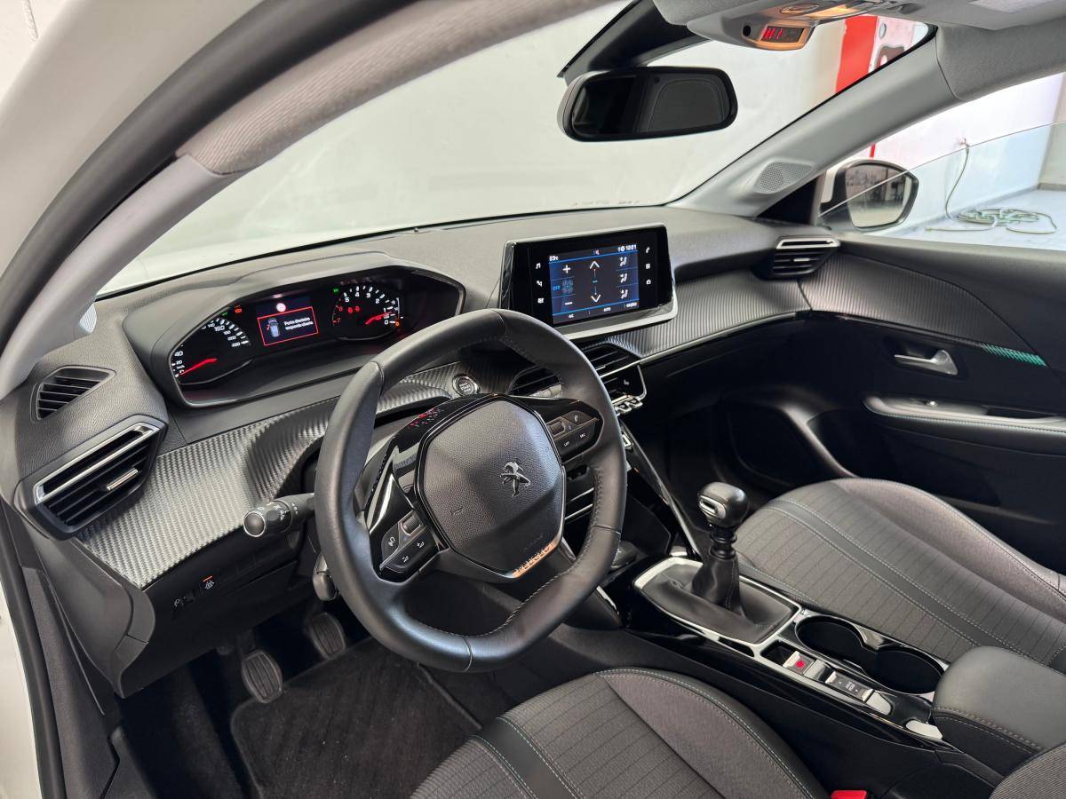 peugeot-208-2021-gasolina-1199cc