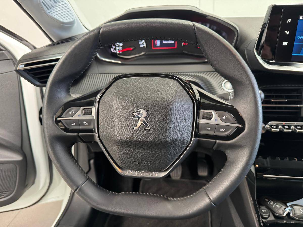 peugeot-208-2021-gasolina-1199cc