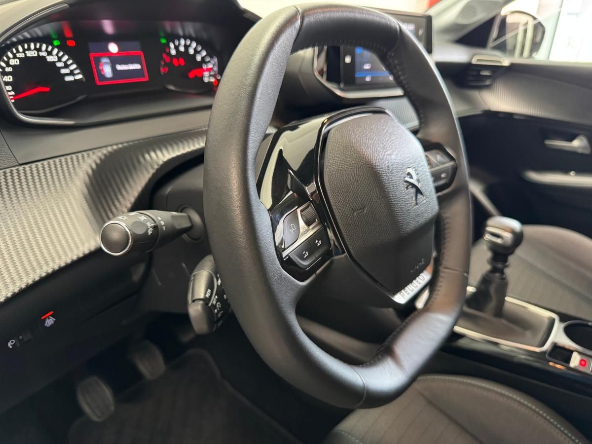 peugeot-208-2021-gasolina-1199cc