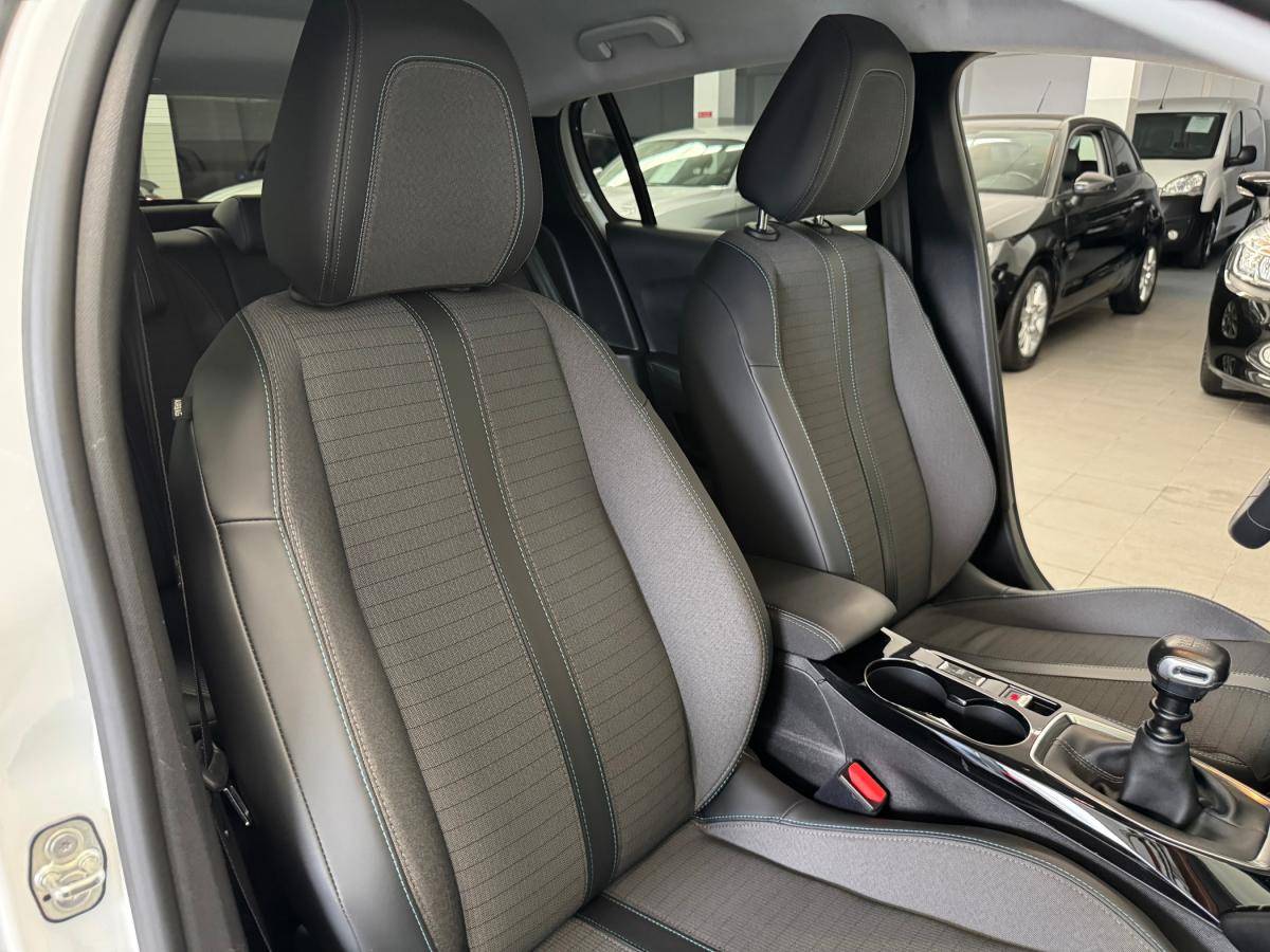 peugeot-208-2021-gasolina-1199cc