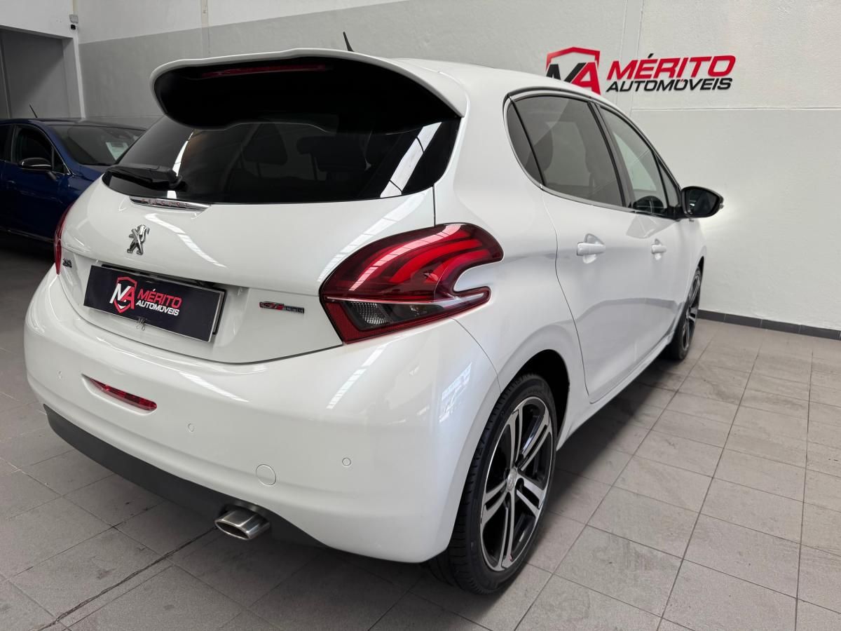 peugeot-208-2018-diesel-1560cc