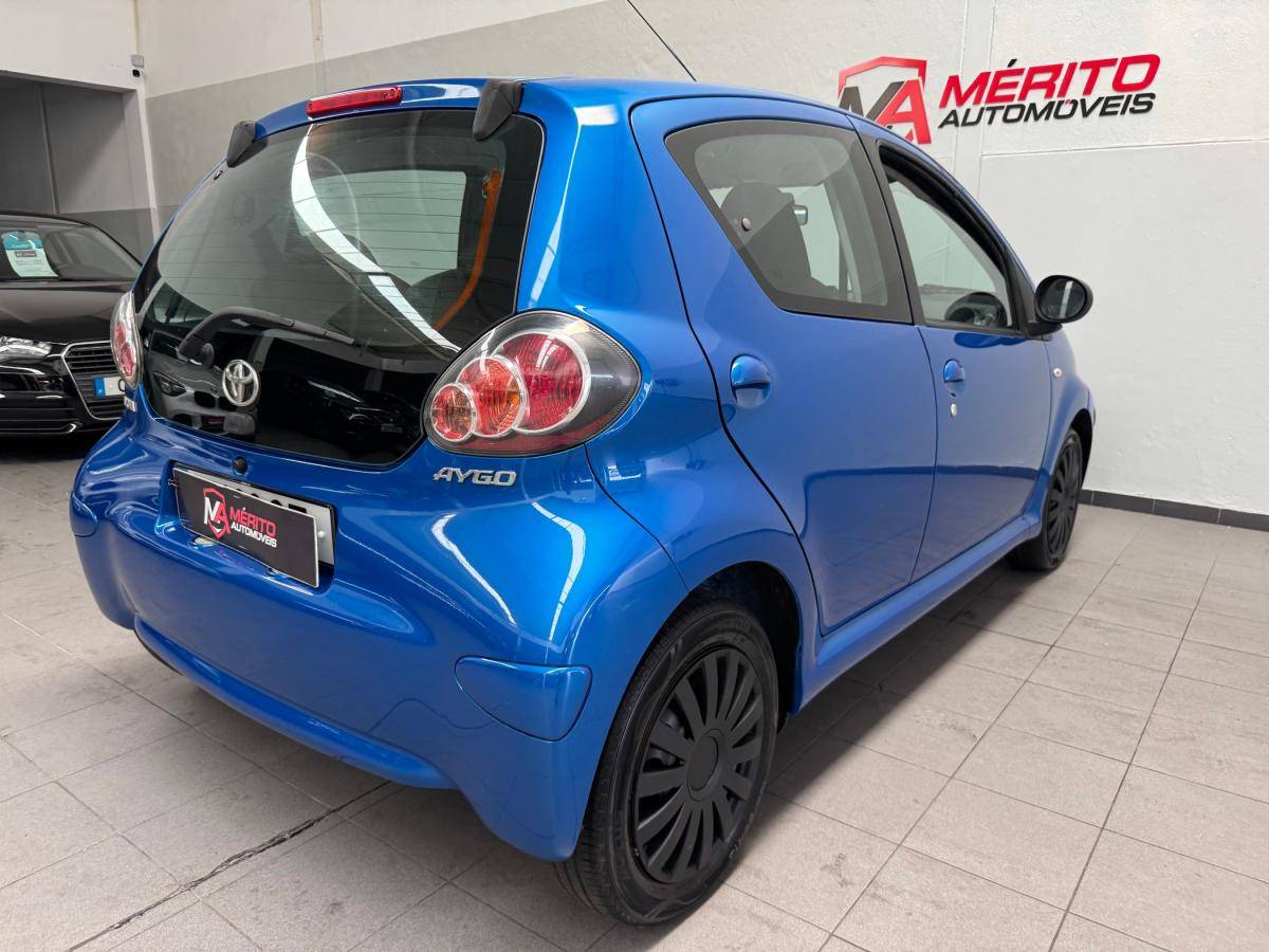 toyota-aygo-2011-gasolina-998cc