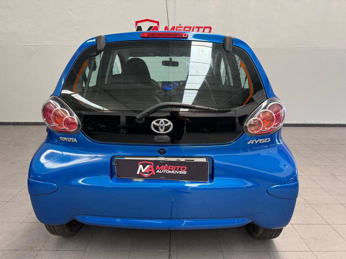 toyota-aygo-2011-gasolina-998cc