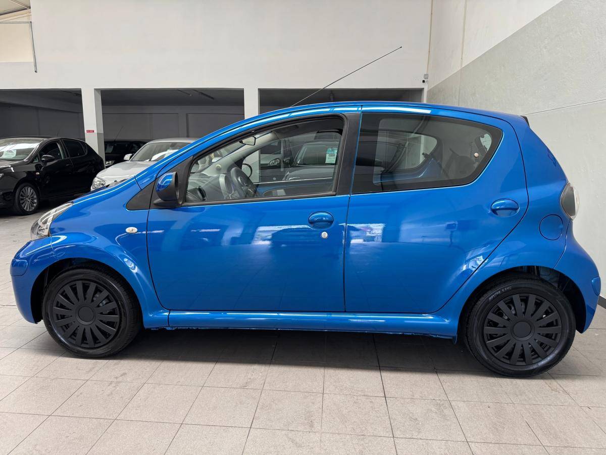 toyota-aygo-2011-gasolina-998cc