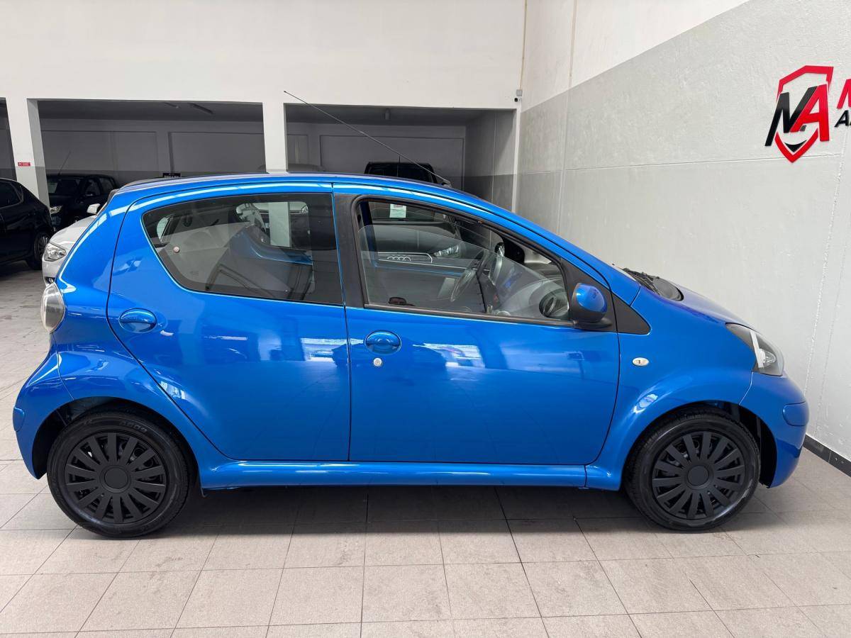 toyota-aygo-2011-gasolina-998cc