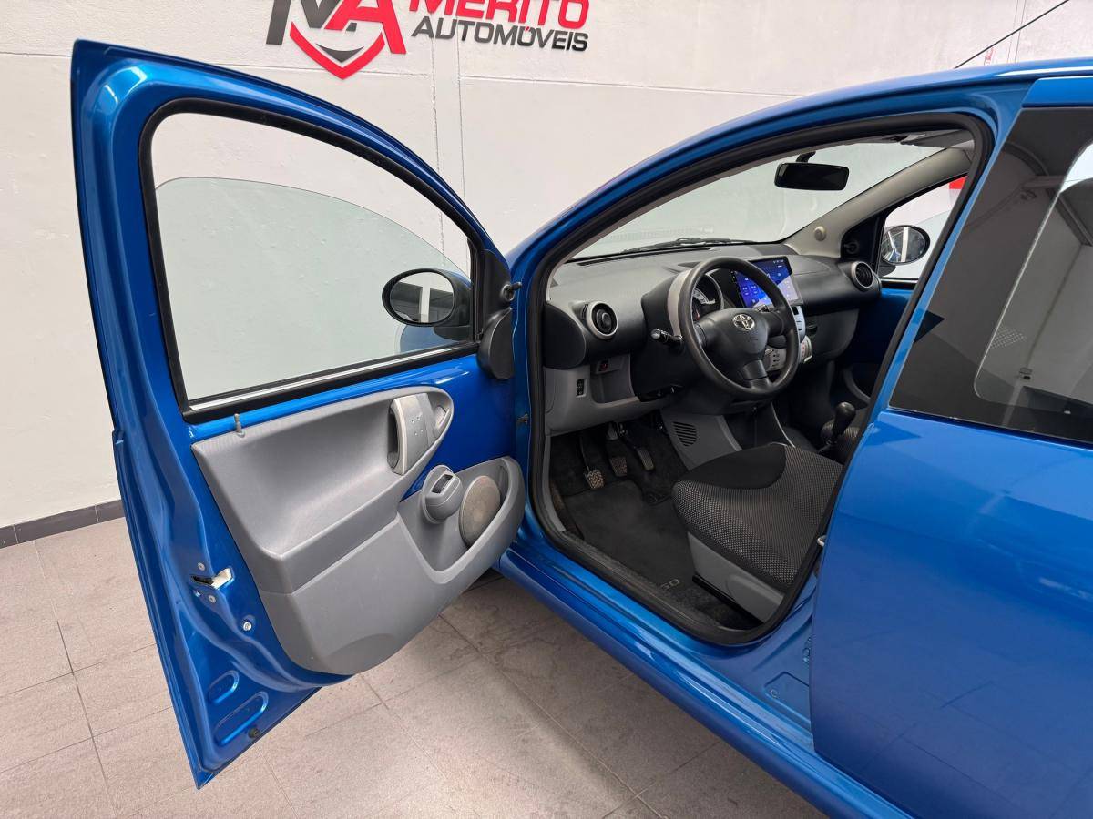 toyota-aygo-2011-gasolina-998cc