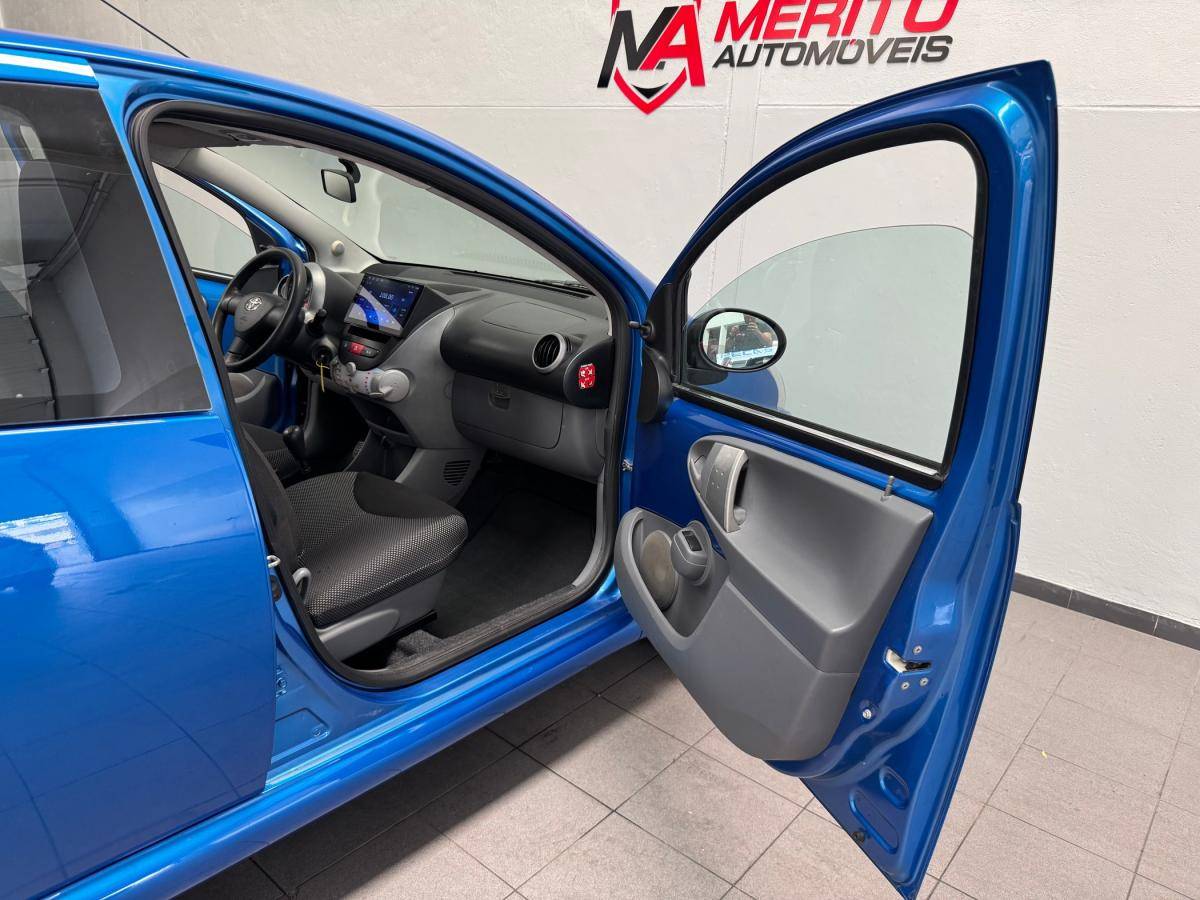 toyota-aygo-2011-gasolina-998cc