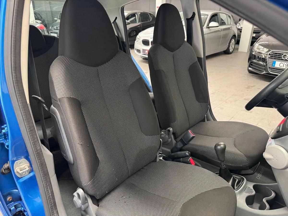 toyota-aygo-2011-gasolina-998cc