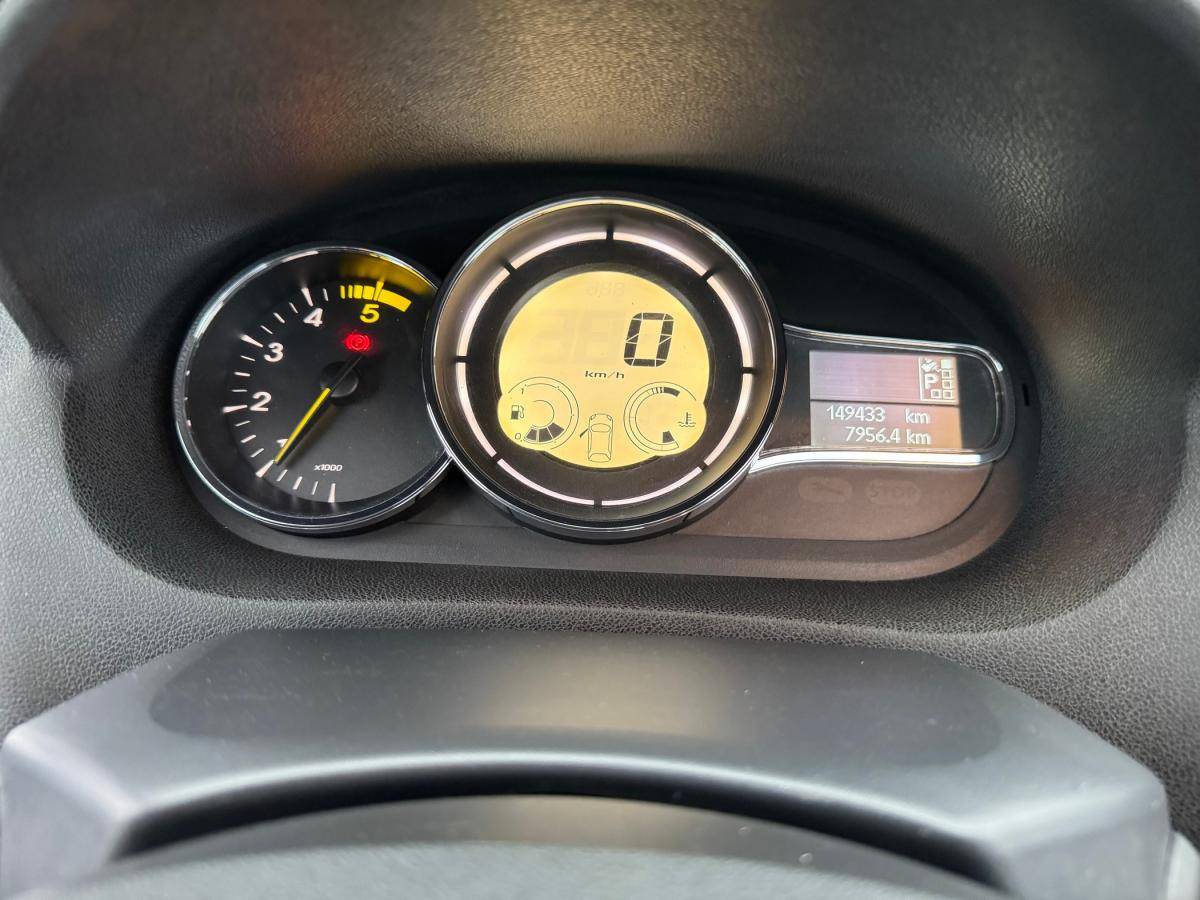renault-megane-cc-2011-diesel-1461cc
