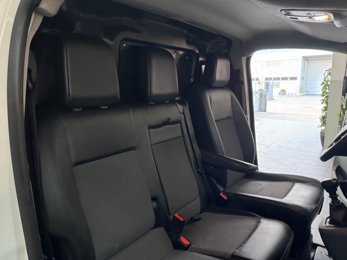 peugeot-expert-2019-diesel-1560cc