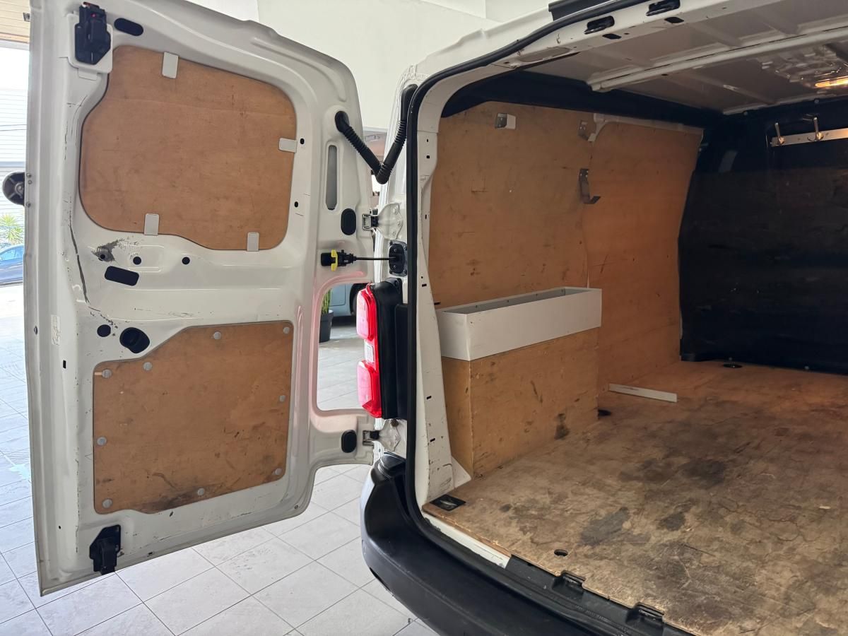 peugeot-expert-2019-diesel-1560cc