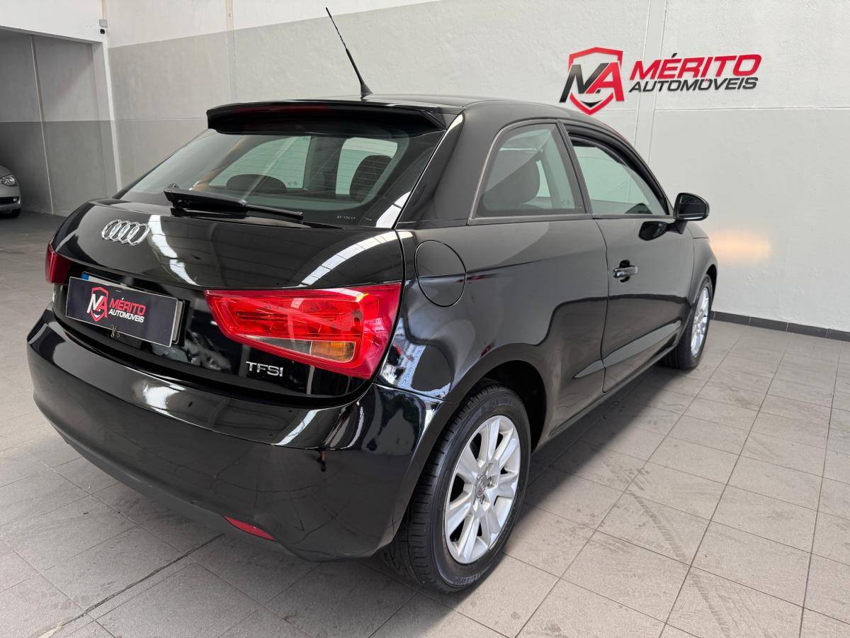 audi-a1-2011-gasolina-1197cc