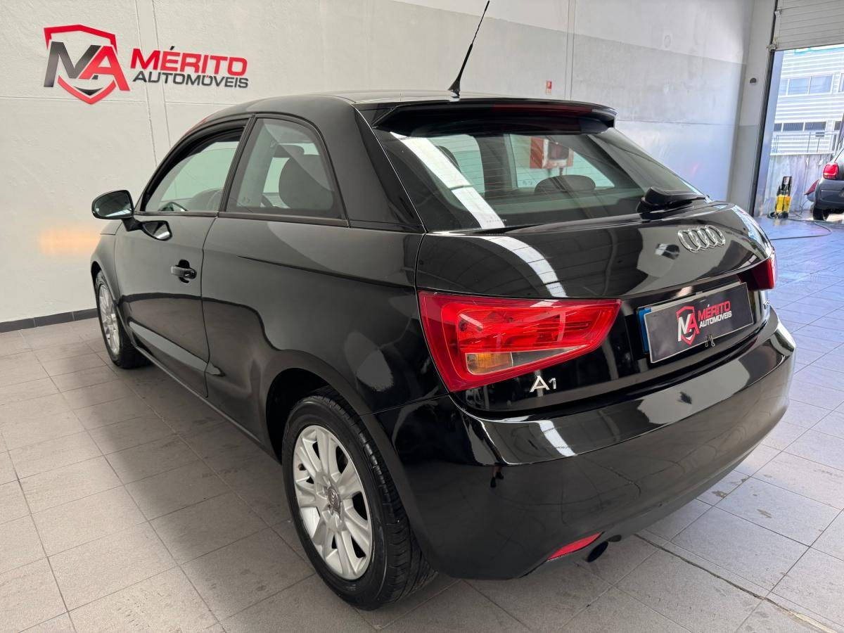 audi-a1-2011-gasolina-1197cc