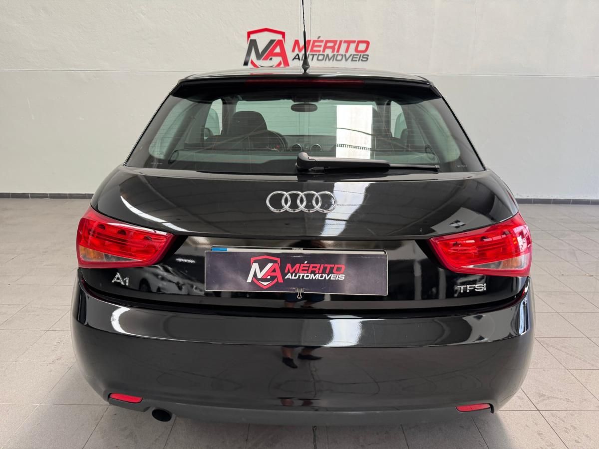 audi-a1-2011-gasolina-1197cc