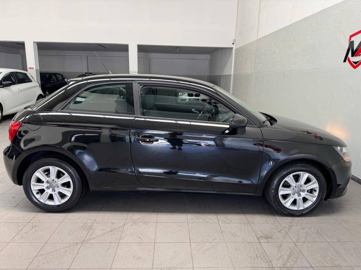 audi-a1-2011-gasolina-1197cc
