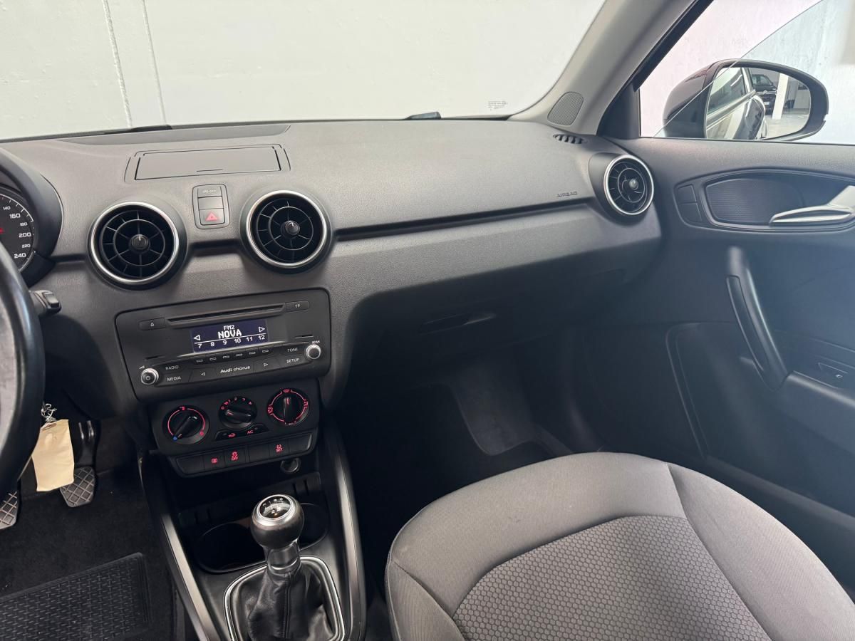 audi-a1-2011-gasolina-1197cc