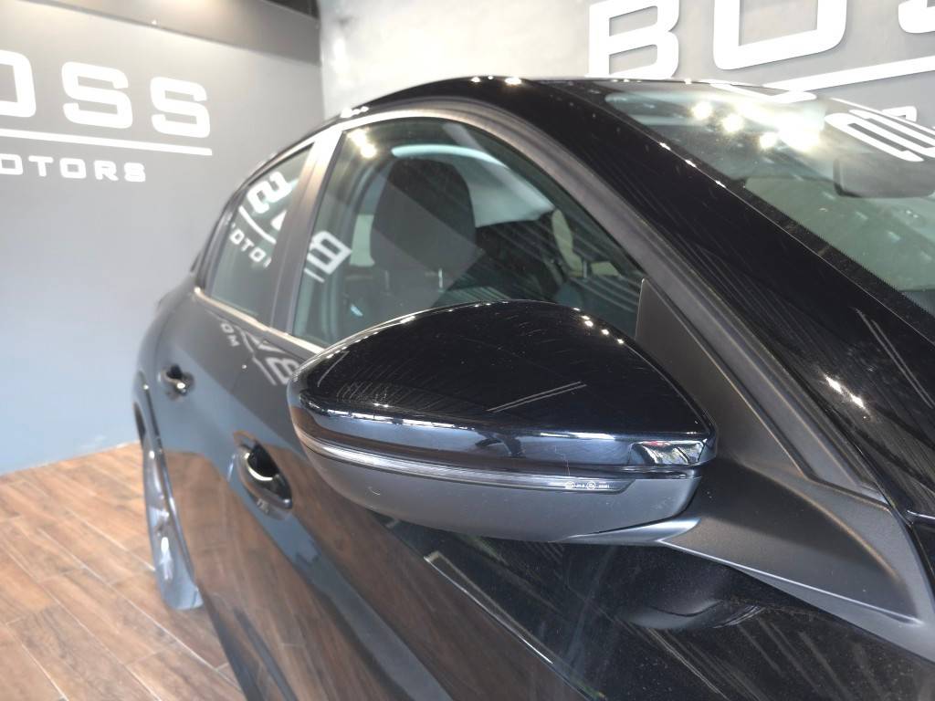 peugeot-208-2021-eletrico-500cc