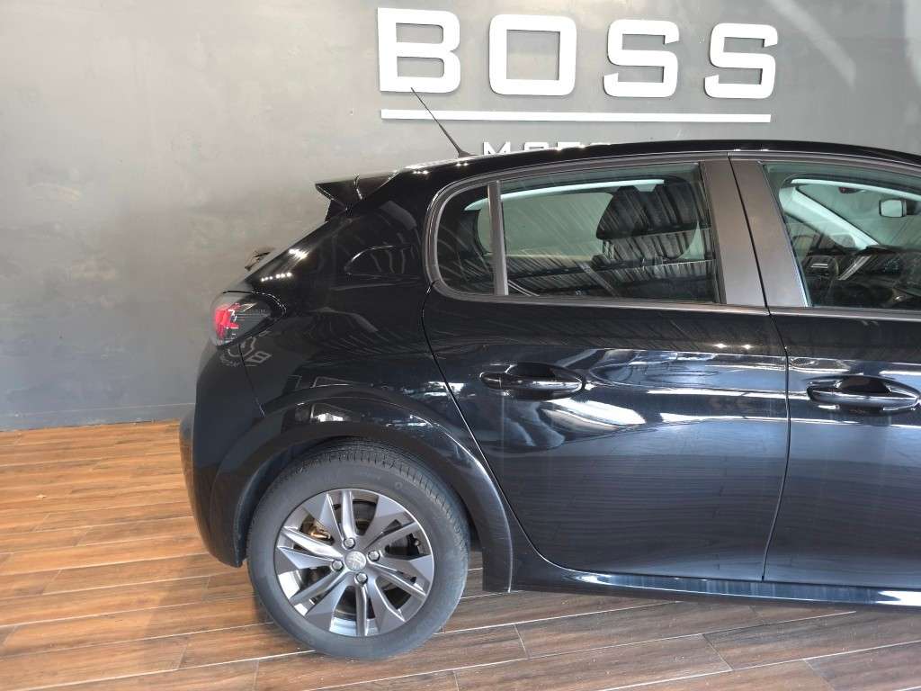 peugeot-208-2021-eletrico-500cc