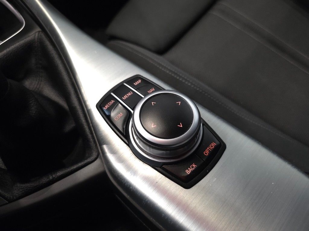 bmw-serie-1-2019-diesel-1496cc