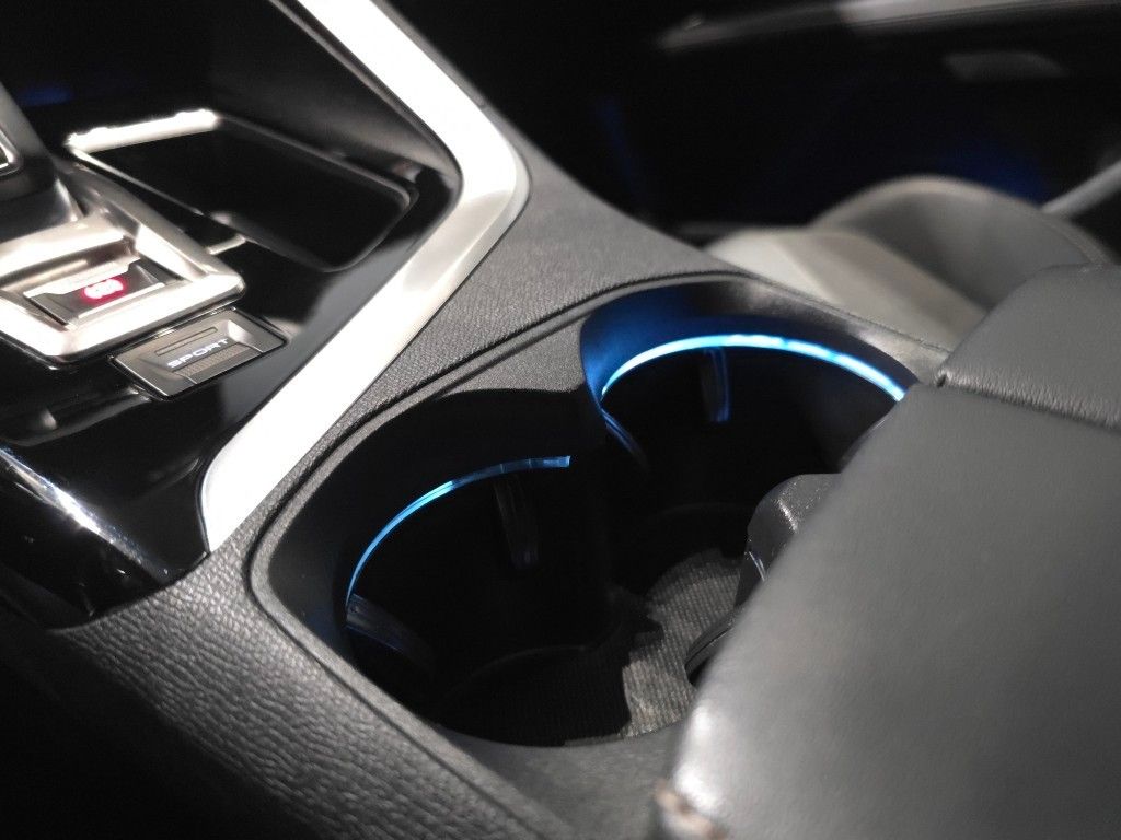 peugeot-3008-2019-diesel-1499cc