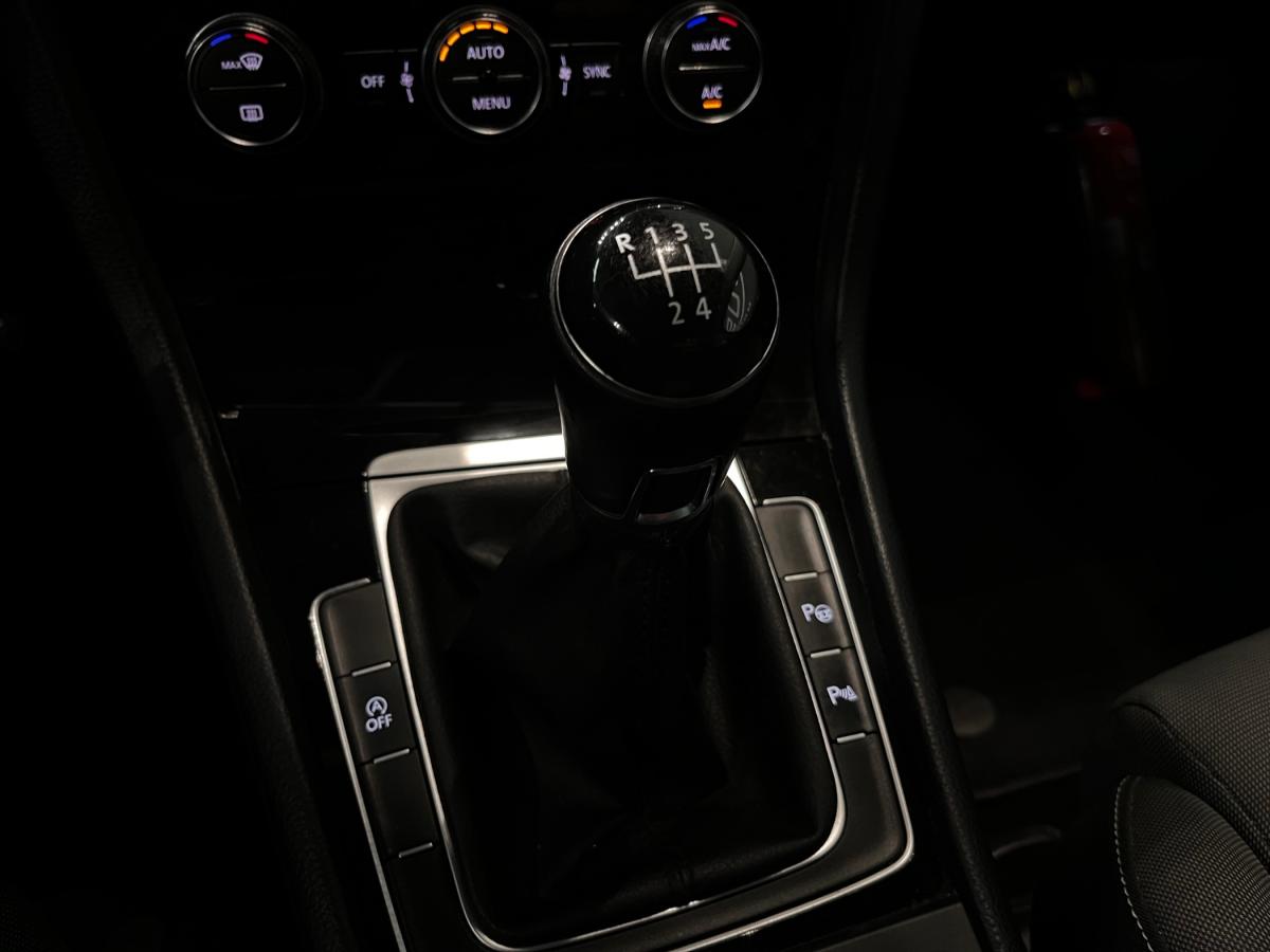 volkswagen-golf-2015-diesel-1598cc