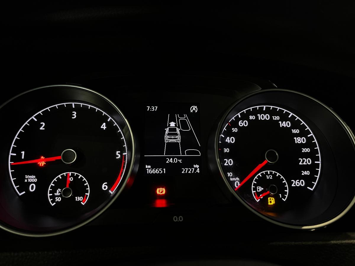 volkswagen-golf-2015-diesel-1598cc
