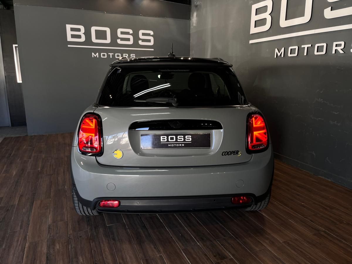 mini-cooper-2022-eletrico-500cc