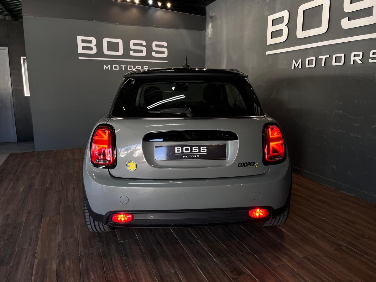 mini-cooper-2022-eletrico-500cc