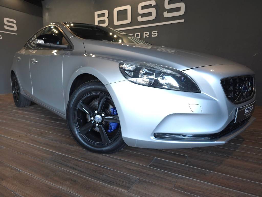 volvo-v40-2013-diesel-1560cc
