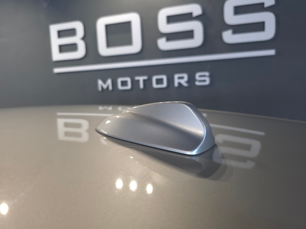 volvo-v40-2013-diesel-1560cc