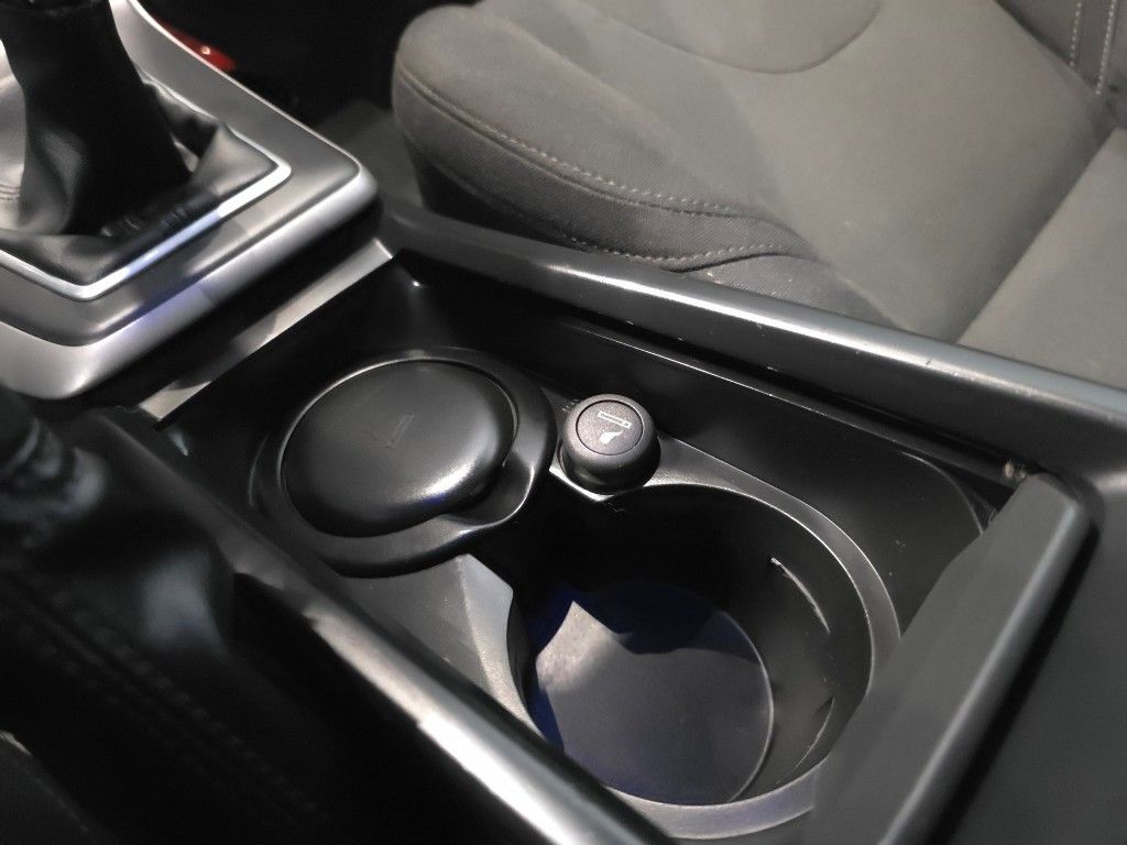 volvo-v40-2013-diesel-1560cc