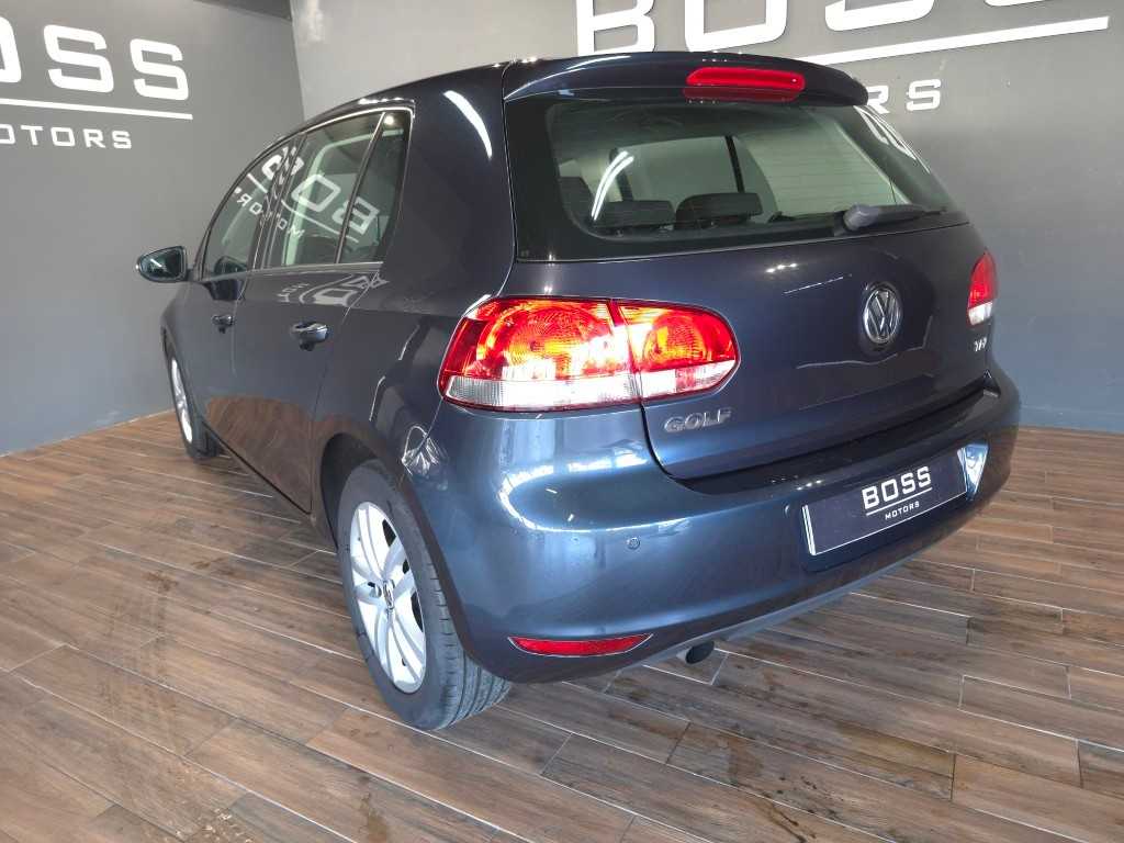 volkswagen-golf-2011-diesel-1598cc
