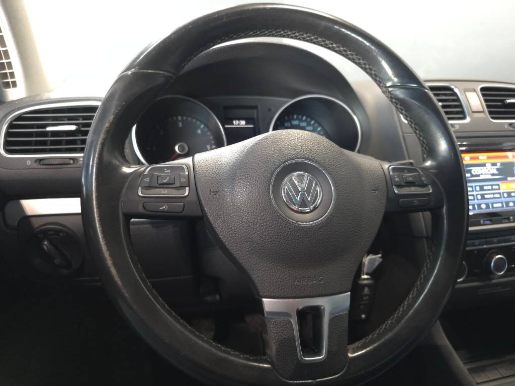 volkswagen-golf-2011-diesel-1598cc