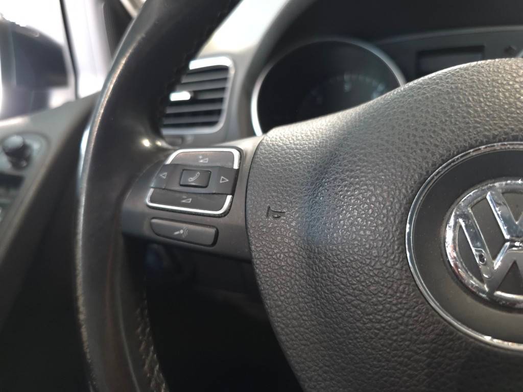 volkswagen-golf-2011-diesel-1598cc