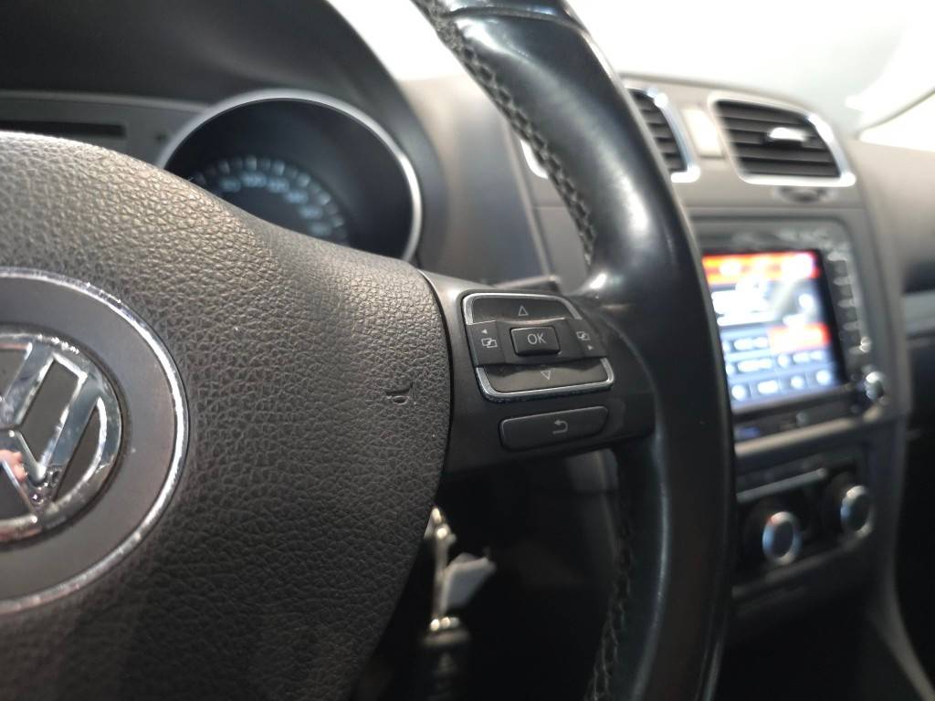 volkswagen-golf-2011-diesel-1598cc